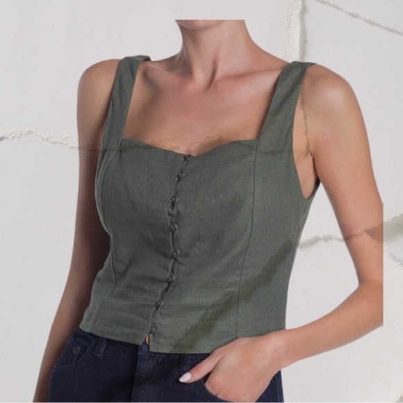 🌸 Square neck top with buttons - Picture 2 of 3